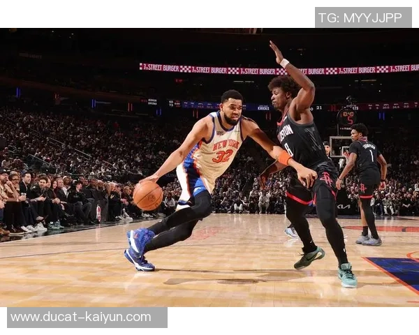 掀翻东部第二！布朗42分复仇尼克斯：两节轰33分取胜暴扣杀死竞赛